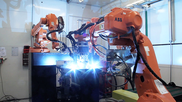 HT Laser setzt in der Metallindustrie auf Offline-Programmierung von Delfoi Robotics zur Steigerung von Geschwindigkeit, Qualität und Produktivität.
